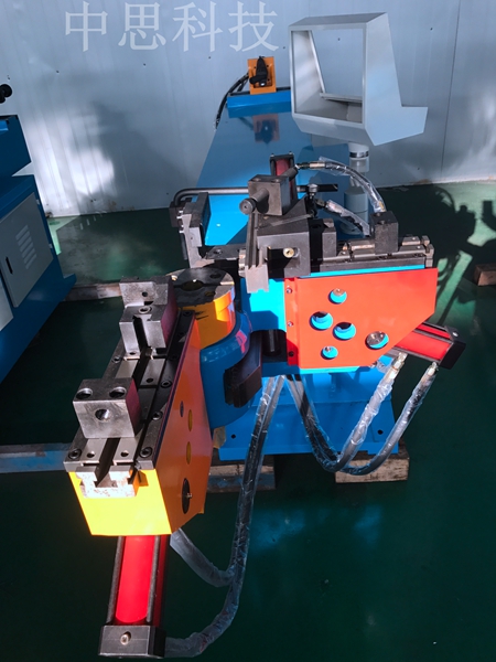 液壓彎管機正確使用