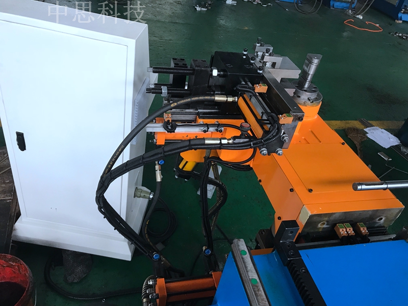 電動(dòng)液壓彎管機(jī)是什么